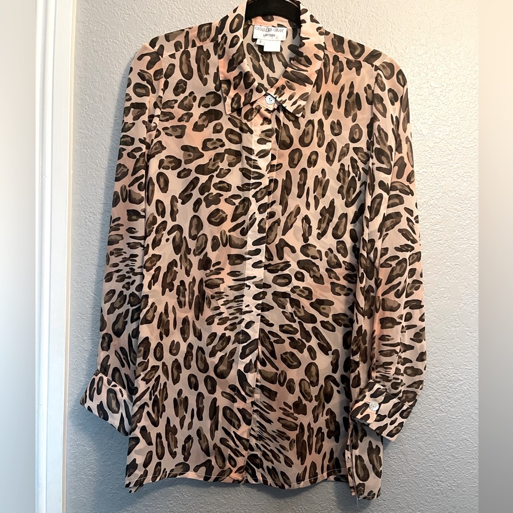 Size S, leopard print.